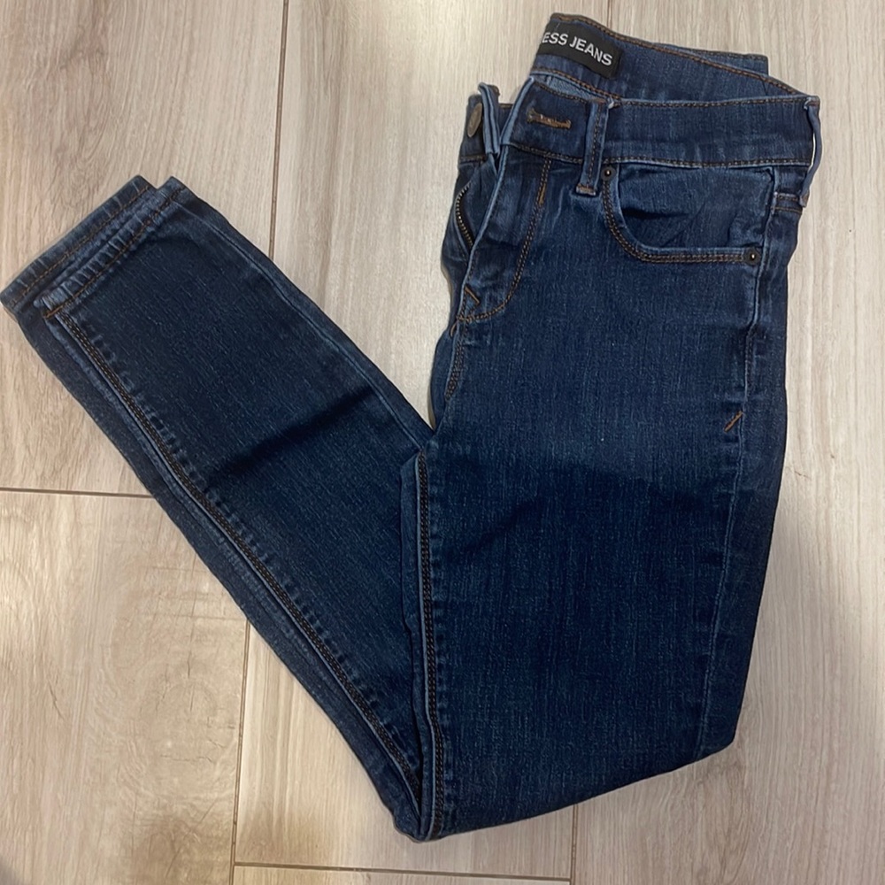 Dark wash Express skinny jeans size 2short